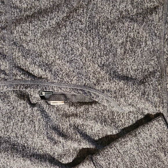🆕 Vuori Halo Performance Hoodie 2.0 in Heather Grey Size L - Picture 3 of 6